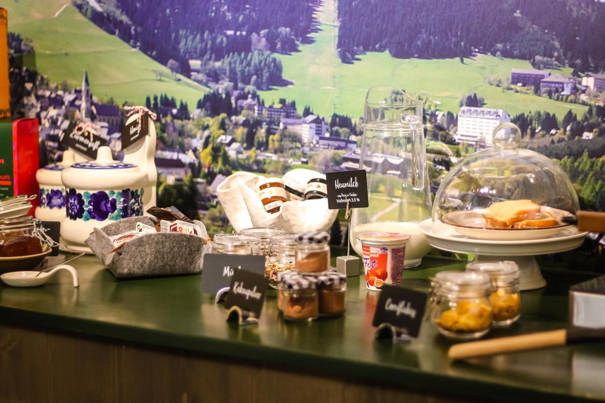 Haus Am Berg - Pension Direkt Am Skihang Oberwiesenthal Zewnętrze zdjęcie
